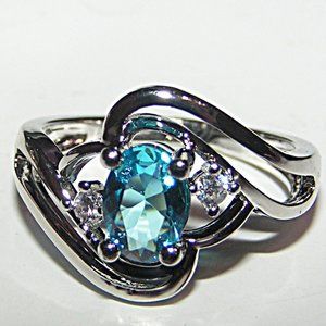 NWOT Silver White & Blue Topaz Fashion Ring